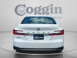 Toyota Camry 2025 SE 4dr Sedán