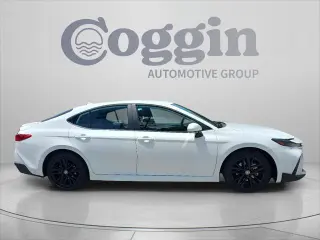 Toyota Camry 2025 SE 4dr Sedán