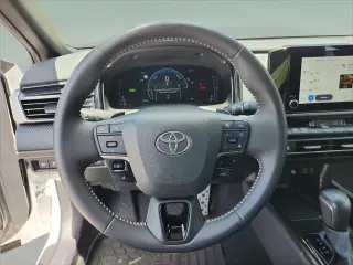 Toyota Camry 2025 SE 4dr Sedán