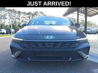 Hyundai ELANTRA 2025 SEL Sport 4dr Sedán