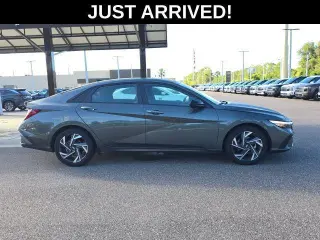 Hyundai ELANTRA 2025 SEL Sport 4dr Sedán