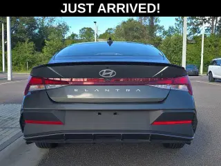 Hyundai ELANTRA 2025 SEL Sport 4dr Sedán