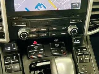 Porsche Cayenne 2017 AWD S 4dr SUV