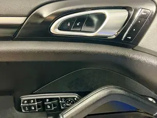Porsche Cayenne 2017 AWD S 4dr SUV
