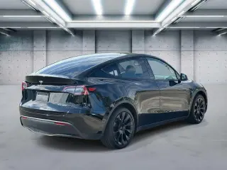 Tesla Model Y 2023 AWD Long Range 4dr Crossover