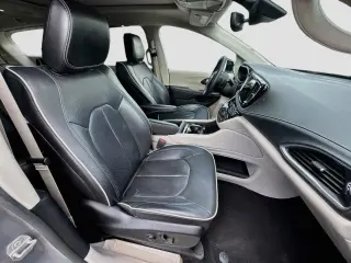 Chrysler Pacifica 2023 Limited 4dr Minivan