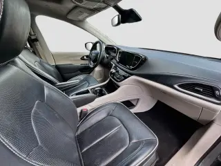 Chrysler Pacifica 2023 Limited 4dr Minivan