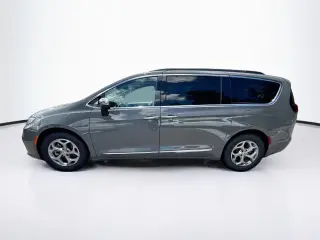 Chrysler Pacifica 2023 Limited 4dr Minivan