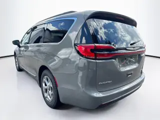 Chrysler Pacifica 2023 Limited 4dr Minivan