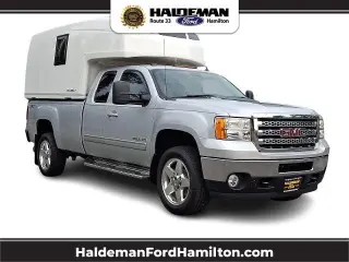 GMC Sierra 2500HD 2013 4x4 SLT 4dr Extended Cab SB