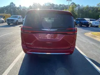 Chrysler Pacifica 2025 Select 4dr Mini-Van