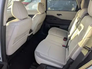 Nissan Pathfinder 2025 SUV de 4 puertas SL