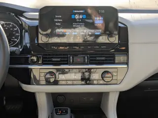 Nissan Pathfinder 2025 SUV de 4 puertas SL