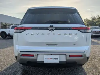 Nissan Pathfinder 2025 SUV de 4 puertas SL