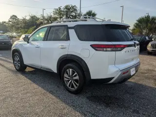 Nissan Pathfinder 2025 SUV de 4 puertas SL