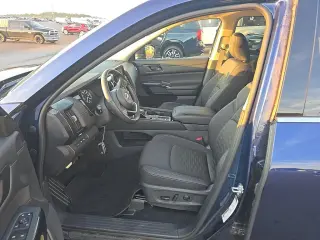 Nissan Pathfinder 2025 SV 4dr SUV
