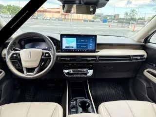 Lincoln Corsair 2024 AWD Reserve 4dr SUV