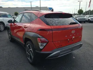 Hóyundai KONA 2026 AWD SEL Premium 4dr SUV