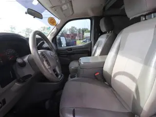 Nissan NV 2020 3500 HD S 3dr Furgón de Carga