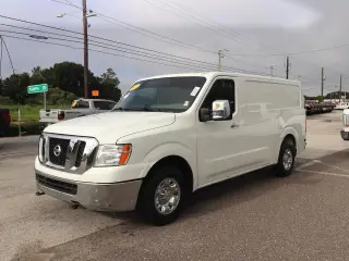 Nissan NV 2020 3500 HD S 3dr Furgón de Carga