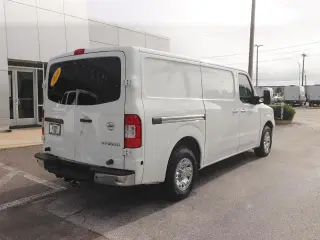 Nissan NV 2020 3500 HD S 3dr Furgón de Carga