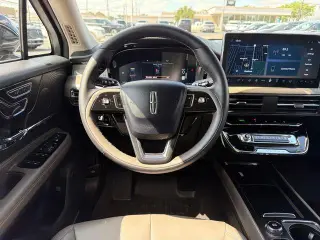 Corsair Lincoln 2023 SUV 4dr estándar