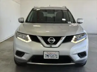 Nissan Rogue 2015 SV 4dr Crossover