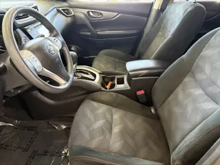 Nissan Rogue 2015 SV 4dr Crossover