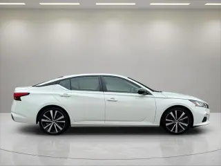 Nissan Altima 2022 2.5 SR 4dr Sedan