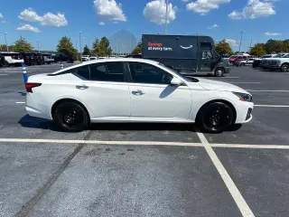 Nissan Altima 2023 2.5 S 4dr Sedan