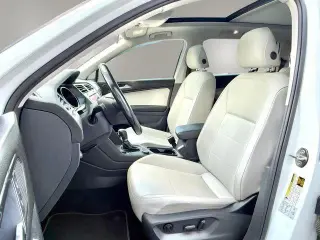 Volkswagen Tiguan 2018 AWD 2.0T SEL 4Motion 4dr SUV