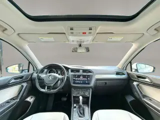 Volkswagen Tiguan 2018 AWD 2.0T SEL 4Motion 4dr SUV
