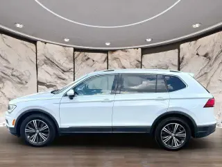 Volkswagen Tiguan 2018 AWD 2.0T SEL 4Motion 4dr SUV