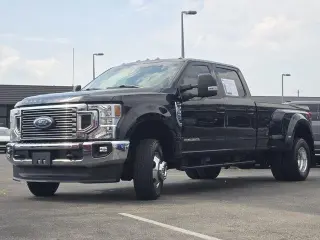 Ford F-350 Super Duty 2022 4x4 XLT 4dr Crew Cab 8 ft. LB DRW Pickup