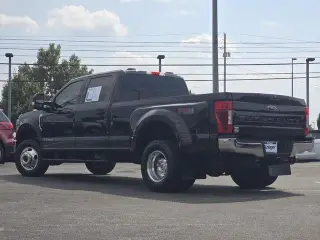 Ford F-350 Super Duty 2022 4x4 XLT 4dr Crew Cab 8 ft. LB DRW Pickup