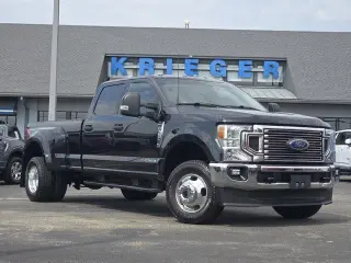 Ford F-350 Super Duty 2022 4x4 XLT 4dr Crew Cab 8 ft. LB DRW Pickup