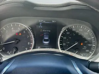 INFINITI Q50 2023 Sensory 4dr Sedán
