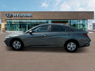 Hyundai ELANTRA 2025 SE 4dr Sedán