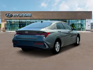 Hyundai ELANTRA 2025 SE 4dr Sedán