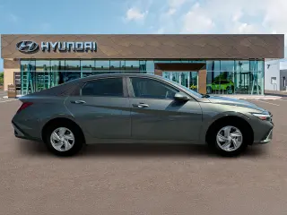 Hyundai ELANTRA 2025 SE 4dr Sedán