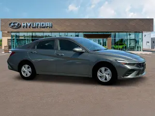 Hyundai ELANTRA 2025 SE 4dr Sedán
