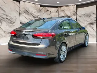 Kia Forte 2018 LX 4dr Sedán 6M