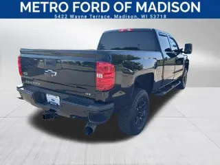 Chevrolet Silverado 2500HD 2018 4x4 LTZ 4dr Crew Cab SB