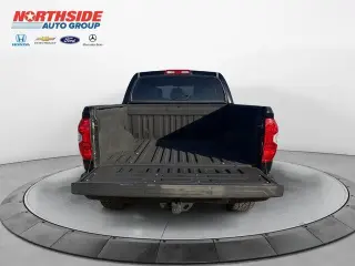 Toyota Tundra 2016 4x2 SR5 4dr CrewMax Cab Pickup SB (4.6L V8)