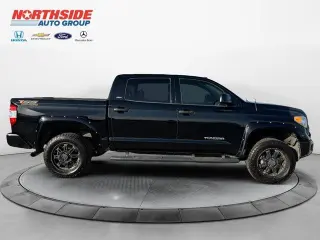Toyota Tundra 2016 4x2 SR5 4dr CrewMax Cab Pickup SB (4.6L V8)