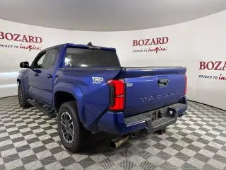 Toyota Tacoma 2024 4x4 TRD Sport HV 4dr Double Cab 5.0 ft SB