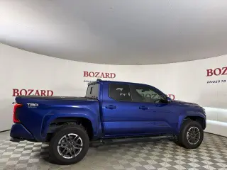 Toyota Tacoma 2024 4x4 TRD Sport HV 4dr Double Cab 5.0 ft SB