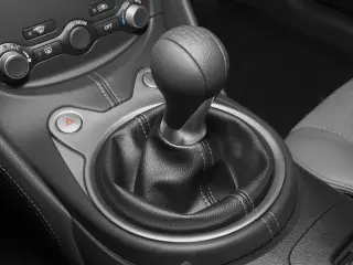 Nissan 370Z 2017 Touring 2dr Coupe 6M