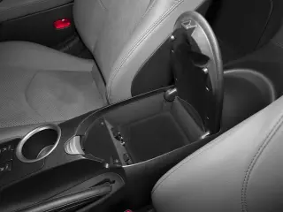 Nissan 370Z 2017 Touring 2dr Coupe 6M