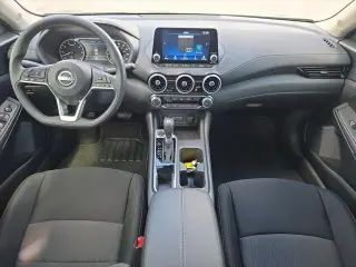 Nissan Sentra 2025 SV 4dr Sedán